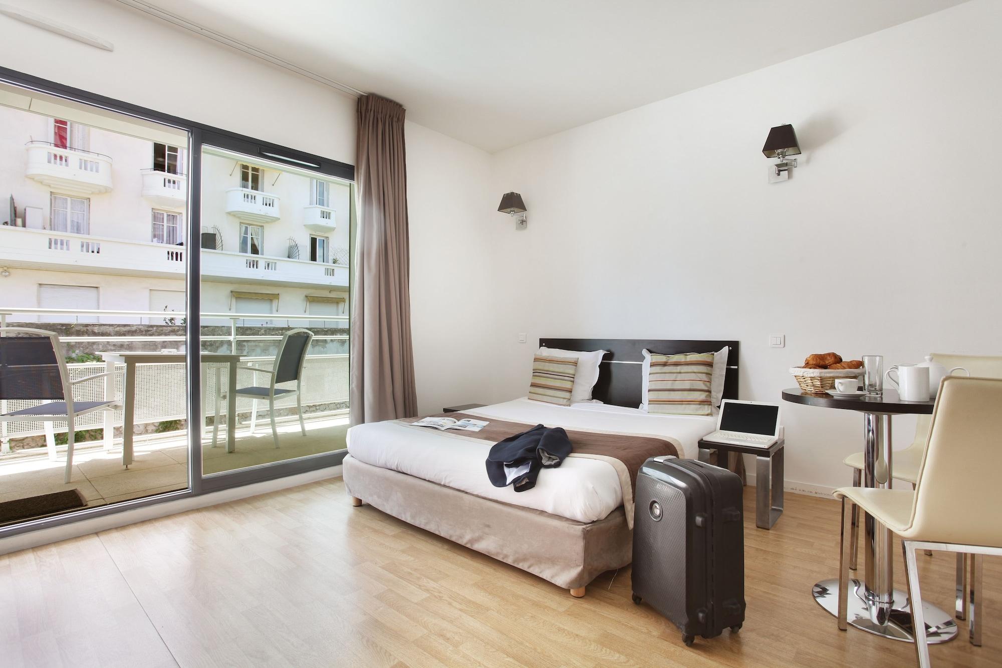 Appart Hotel Odalys City Beausoleil Les Hauts De La Principaute Bagian luar foto