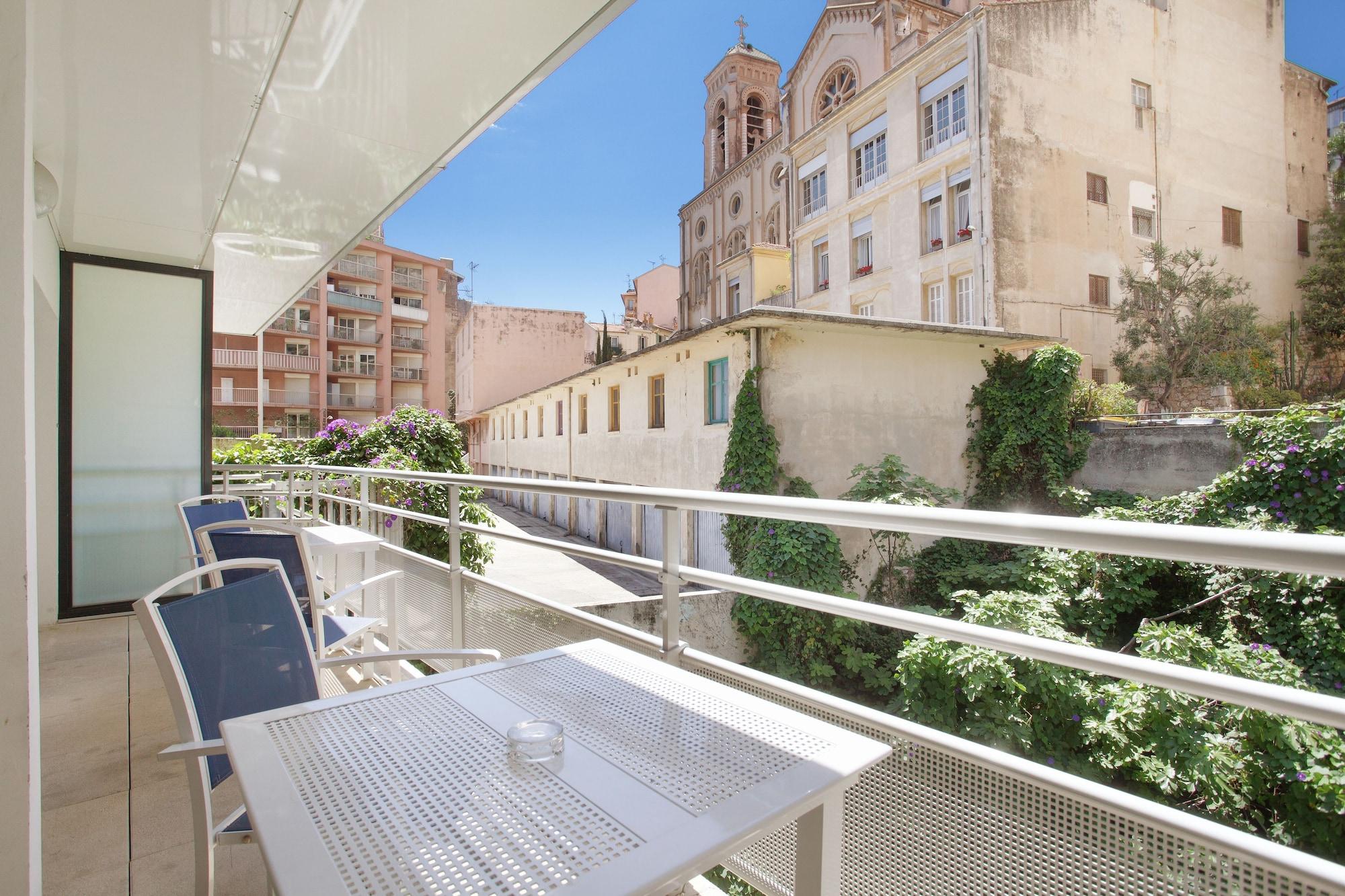 Appart Hotel Odalys City Beausoleil Les Hauts De La Principaute Bagian luar foto