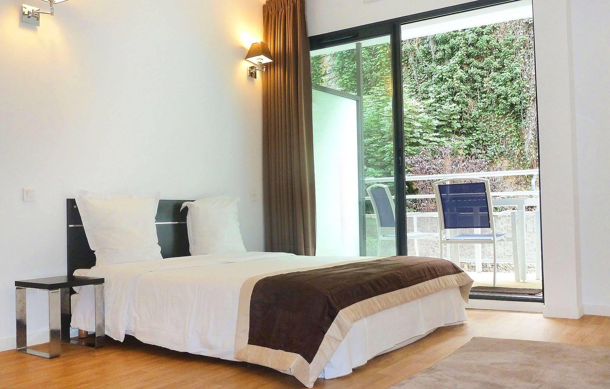 Appart Hotel Odalys City Beausoleil Les Hauts De La Principaute Bagian luar foto